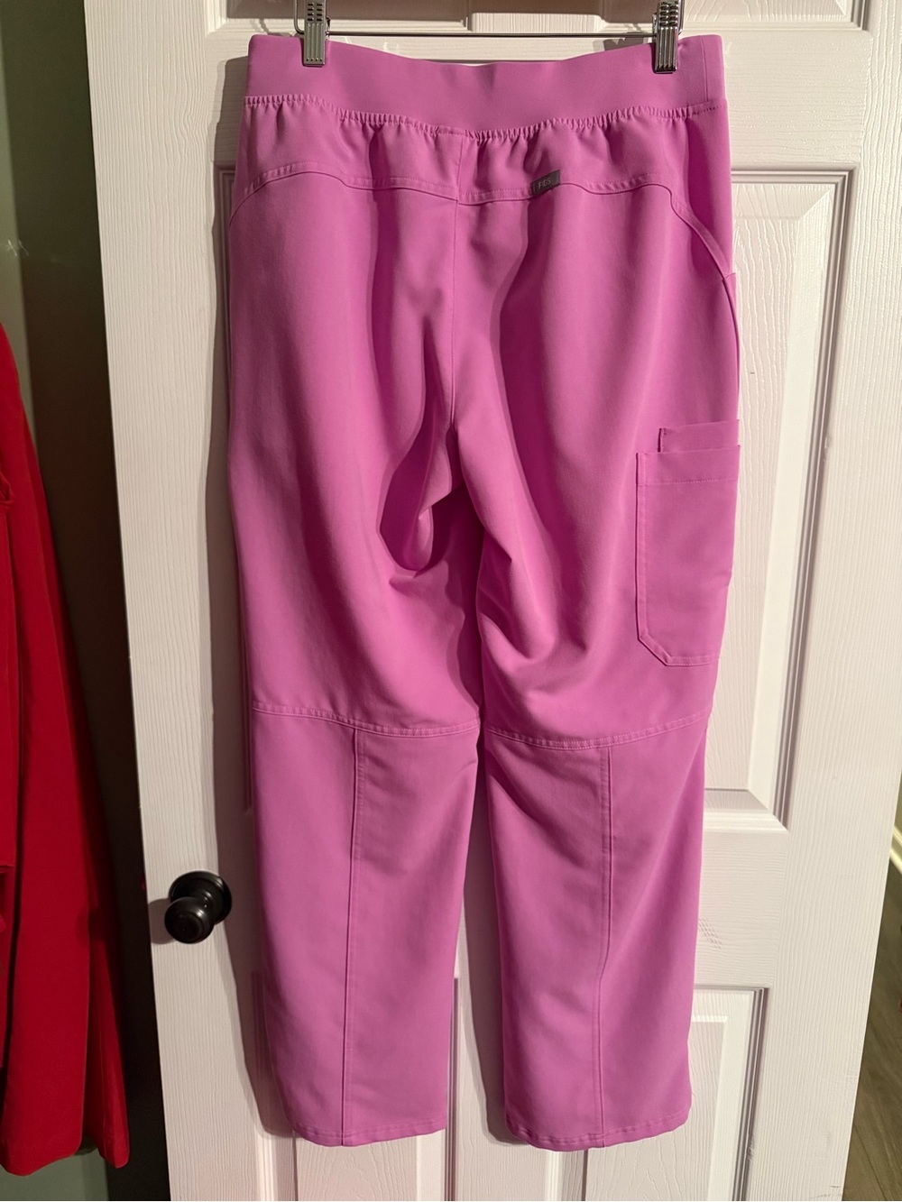 FIGS Pink Cloud Kade Straight-Leg Scrub Pant Medium EUC - Picture 5 of 8